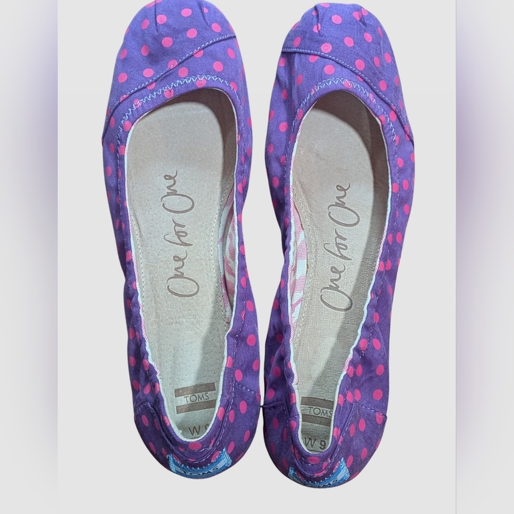 Purple and Pink Polka-dot Tom’s Ballet FlatsWomen’s Size 9
